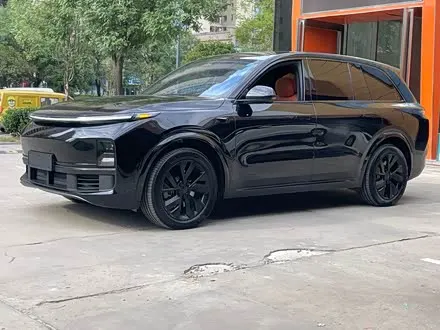 LI AUTO L8 — из Китая под ключ