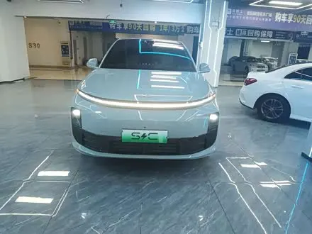 LI AUTO L6 — из Китая под ключ