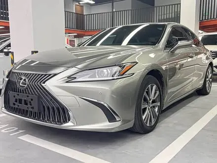 LEXUS ES — из Китая под ключ