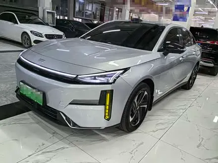 GEELY GALAXY L6 2025
