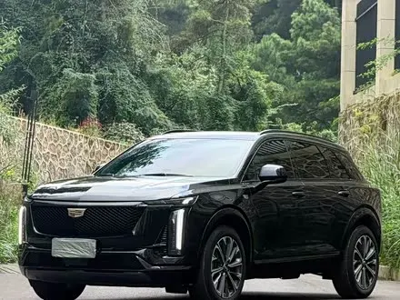 CADILLAC XT5 — из Китая под ключ