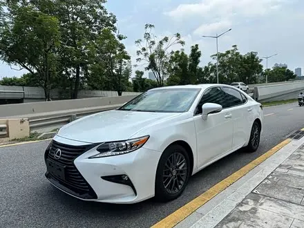 LEXUS ES — из Китая под ключ