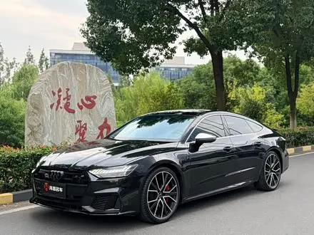 AUDI S7 2020