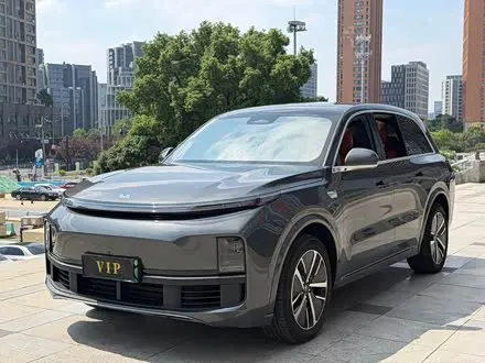 LI AUTO L8 — из Китая под ключ
