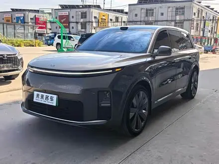 LI AUTO L9 — из Китая под ключ