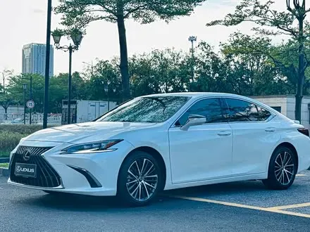 LEXUS ES — из Китая под ключ