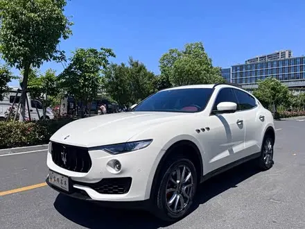 MASERATI LEVANTE — из Китая под ключ