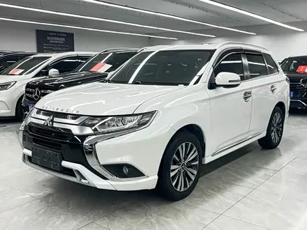 MITSUBISHI OUTLANDER — из Китая под ключ