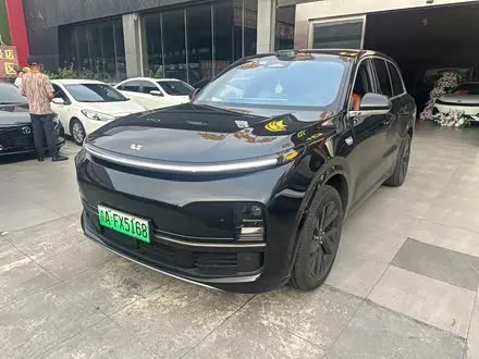 LI AUTO L8 — из Китая под ключ