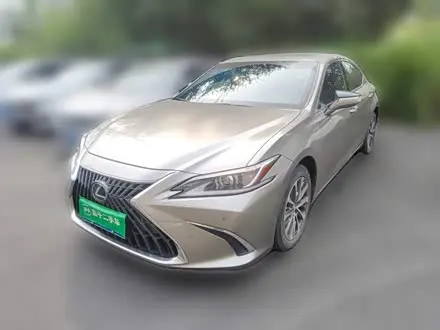 LEXUS ES — из Кореи под ключ