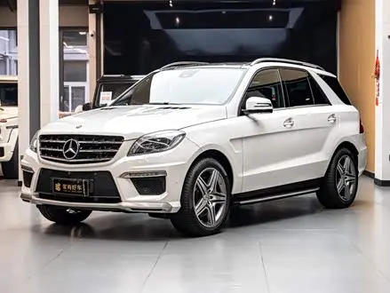 MERCEDES-BENZ M-CLASSAMG 2015