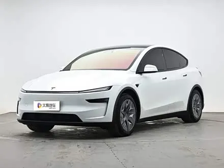 TESLA MODEL Y L 2025