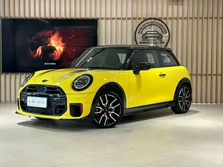MINI JCW — из Китая под ключ