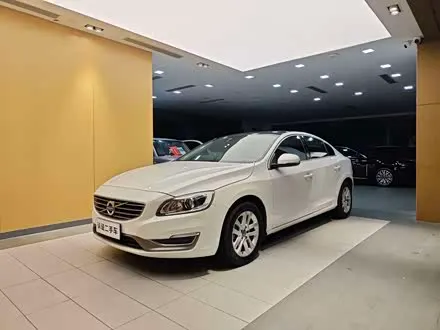 VOLVO S60 — из Кореи под ключ