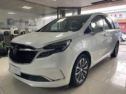 BUICK GL8 — из Китая под ключ