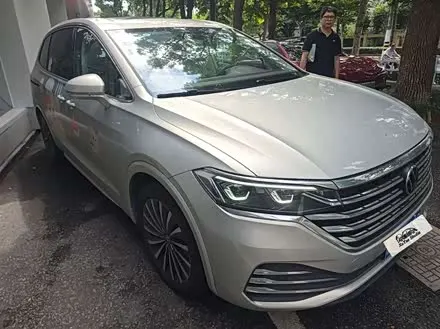 VOLKSWAGEN VILORAN 2022
