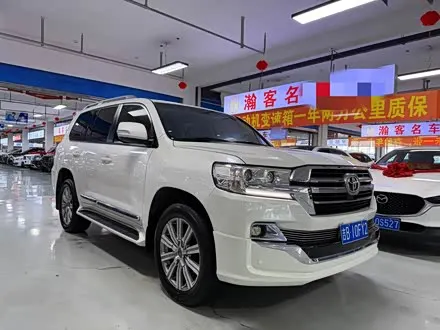 TOYOTA LAND CRUISER — из Китая под ключ