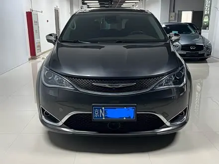 CHRYSLER GRAND VOYAGER 2017