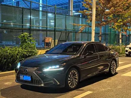 LEXUS ES — из Китая под ключ