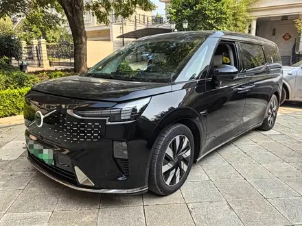 VOLVO EM90 — из Китая под ключ