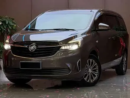 BUICK GL8 — из Китая под ключ