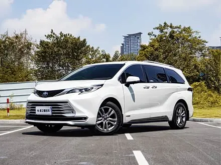 TOYOTA SIENNA — из Китая под ключ