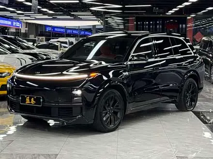 LI AUTO L8 2023