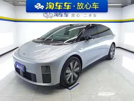LI AUTO I6 2025