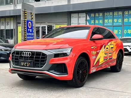 AUDI Q8 2019
