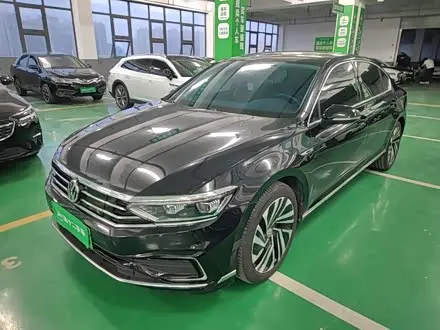 VOLKSWAGEN MAGOTAN PHEV 2020