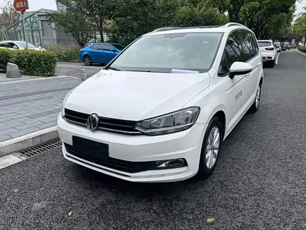 VOLKSWAGEN TOURAN 2018