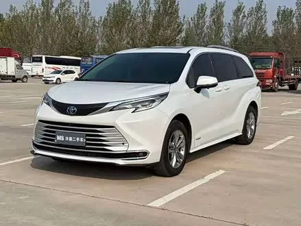TOYOTA SIENNA — из Китая под ключ