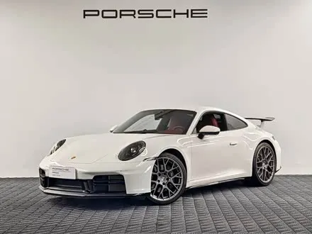 PORSCHE 911 2025