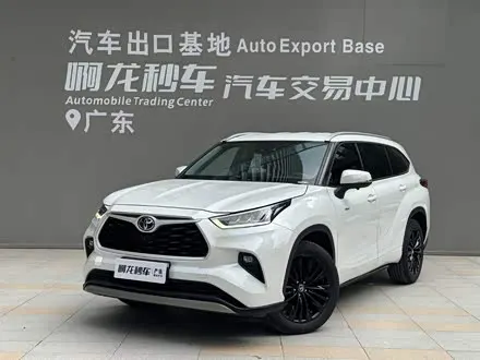 TOYOTA HIGHLANDER 2024