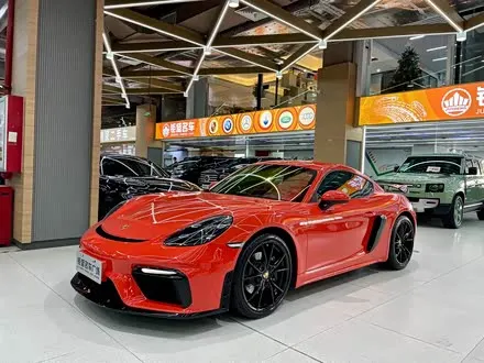 PORSCHE 718 2018