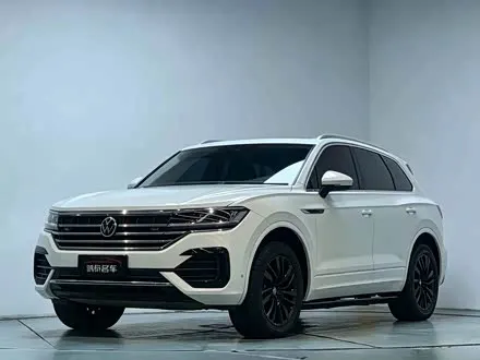 VOLKSWAGEN TOUAREG 2022