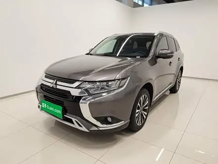 MITSUBISHI OUTLANDER — из Кореи под ключ