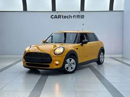 MINI ONE 2016