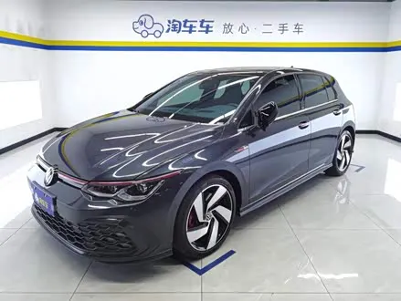VOLKSWAGEN GOLF GTI 2023