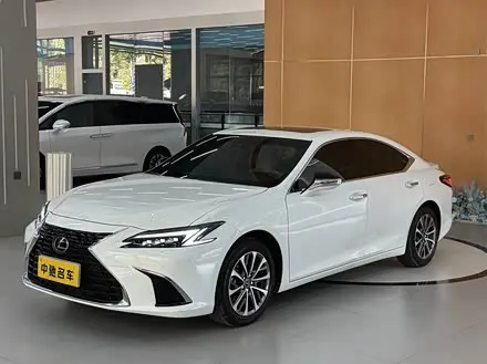 LEXUS ES — из Кореи под ключ