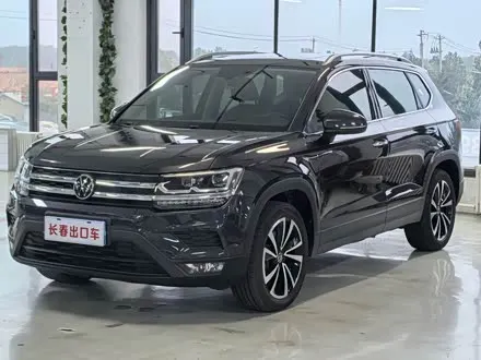 VOLKSWAGEN THARU — из Кореи под ключ