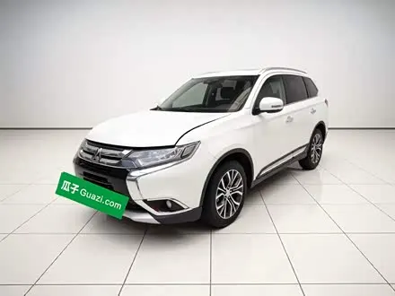 MITSUBISHI OUTLANDER 2018