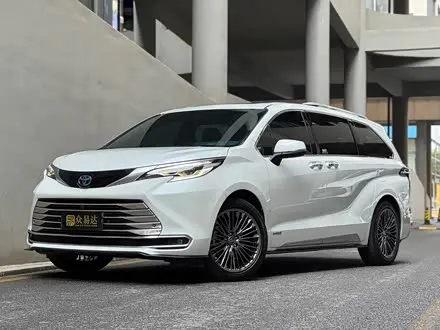 TOYOTA SIENNA — из Китая под ключ