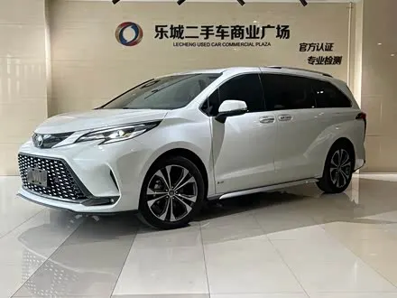 TOYOTA GRANVIA 2024