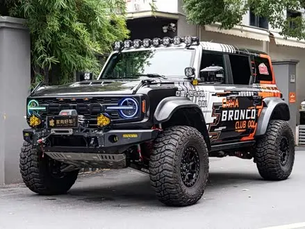 FORD BRONCO 2024