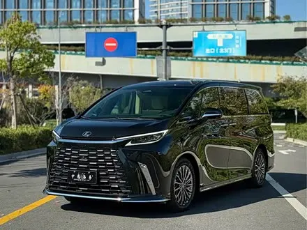 LEXUS LM — из Китая под ключ