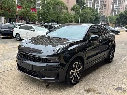 LYNK & CO 05 2020