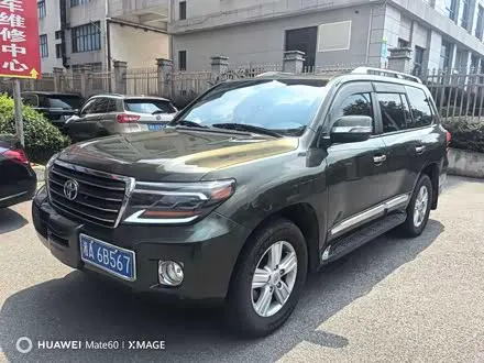 TOYOTA LAND CRUISER 2013