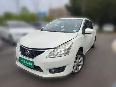 NISSAN TIIDA 2014