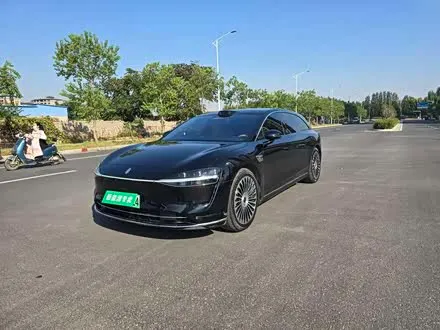 AITO LUXEED S9T 2025